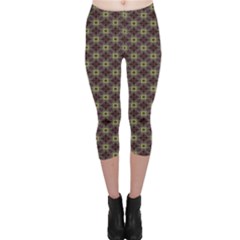 Cute Pretty Elegant Pattern Capri Leggings 