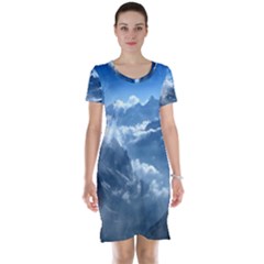 Kangchenjunga Short Sleeve Nightdresses by trendistuff