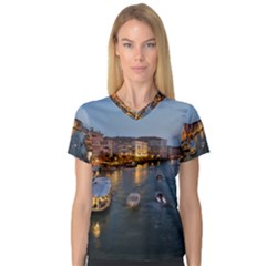 Venice Canal Women s V-neck Sport Mesh Tee