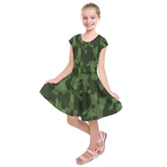 Camouflage Green Army Texture Kids  Short Sleeve Dress by Simbadda