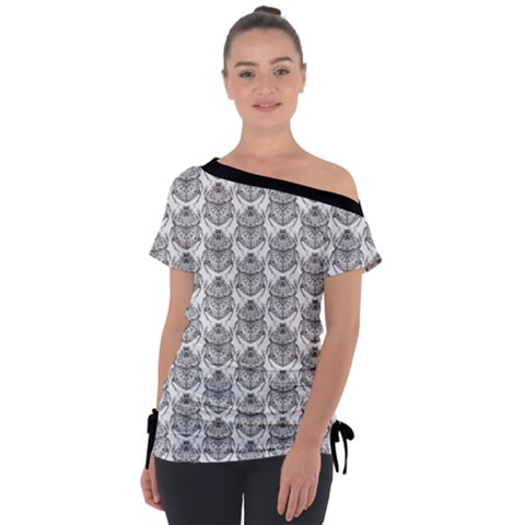 Scarab Pattern Egyptian Mythology Black And White Tie-up Tee by genx