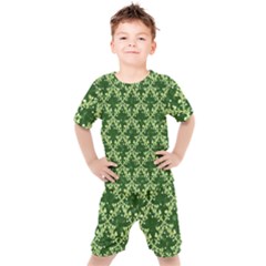 White Flowers Green Damask Kid s Set