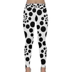 Dot Dots Round Black And White Classic Yoga Leggings by Pakrebo