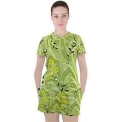 Seamless Pattern Green Garden Women s Tee And Shorts Set