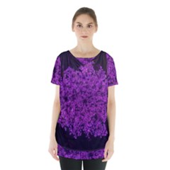 Queen Annes Lace In Purple Skirt Hem Sports Top