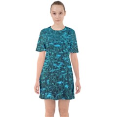 Blue-green Queen Annes Lace Hillside Sixties Short Sleeve Mini Dress