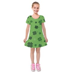 St Patricks Day Kids  Short Sleeve Velvet Dress by Valentinaart