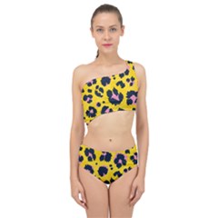 Leopard Print Seamless Pattern Spliced Up Two Piece Swimsuit