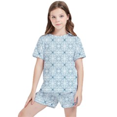 Tulip  Flower  Kids  Tee And Sports Shorts Set