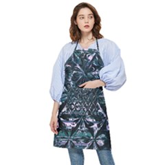 Indecisive Pocket Apron