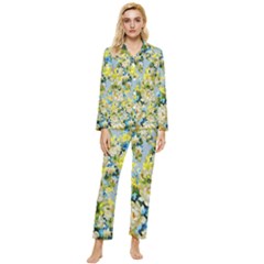 Background-flower White Womens  Long Sleeve Velvet Pocket Pajamas Set