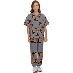 Pumpkin Heads With Hat Gray Kids  Tee And Pants Sports Set