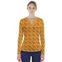 Pattern 132 V-Neck Long Sleeve Top View1