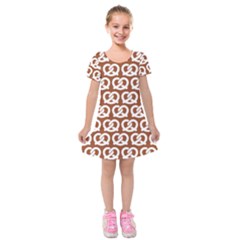 Brown Pretzel Illustrations Pattern Kids  Short Sleeve Velvet Dress