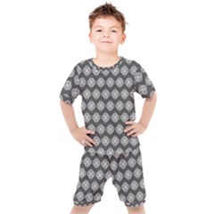 Abstract Knot Geometric Tile Pattern Kids  Tee And Shorts Set