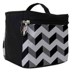 Modern Retro Chevron Patchwork Pattern Make Up Travel Bag (small)