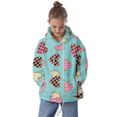 Seamless Pattern With Heart Shaped Cookies With Sugar Icing Kids  Oversized Hoodie by pakminggu