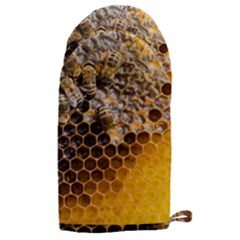 Honeycomb With Bees Microwave Oven Glove by Bedest