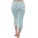 Round Ornament Texture Capri Winter Leggings  View4