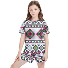 Ukrainian Folk Seamless Pattern Ethnic Ornament Border Element Traditional Kids  T-shirt And Sports Shorts Set by Grandong