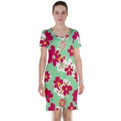 Retro 1960s Flowers Pattern Short Sleeve Nightdress