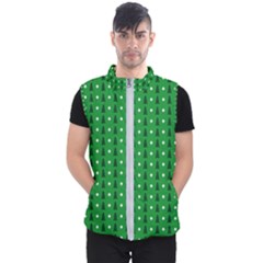 Green Christmas Tree Pattern Background Men s Puffer Vest