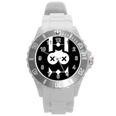 Restraint Round Plastic Sport Watch (l)