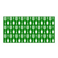 Green And White Kitchen Utensils Pattern Satin Wrap