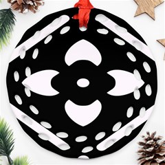 Pattern Background Round Filigree Ornament (two Sides)