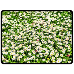 Green Field Of White Daisy Flowers Fleece Blanket (large)  by FunnyCow