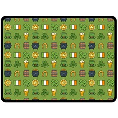 St Patricks Day Pattern Fleece Blanket (large) 