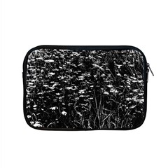 High Contrast Black And White Queen Anne s Lace Hillside Apple Macbook Pro 15  Zipper Case by okhismakingart