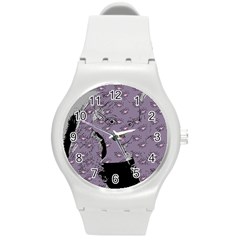 Wide Eyed Girl Grey Lilac Round Plastic Sport Watch (m)