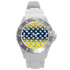 English Breakfast Yellow Pattern Blue Ombre Round Plastic Sport Watch (l) by snowwhitegirl