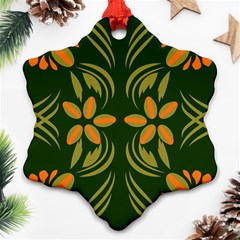 Folk Flowers Print Floral Pattern Ethnic Art Ornament (snowflake)