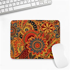 Bright Seamless Pattern-with-paisley-mehndi-elements-hand-drawn-wallpaper-with-floral-traditional-in Small Mousepad