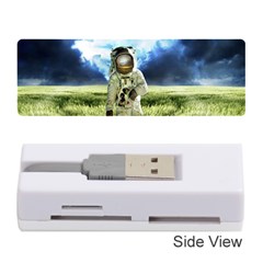 Astronaut Memory Card Reader (stick) by Ket1n9